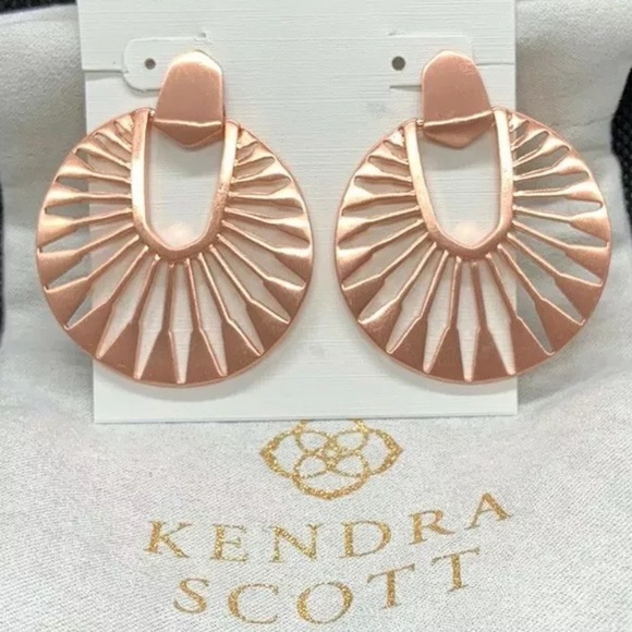 Kendra Scott Jewelry - Kendra Scott Didi Sunburst Earrings In Rose Gold